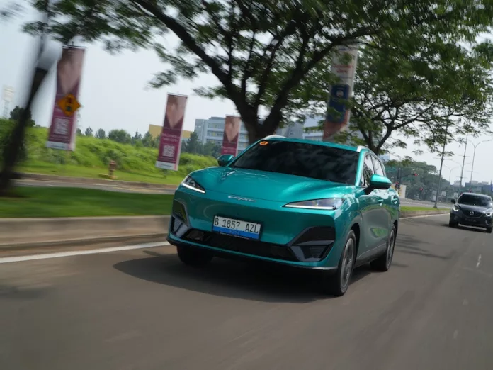 Spesifikasi LEPAS E4 EV, SUV Listrik Baru Berjarak Tempuh 500 Km dan Fitur Layar Raksasa 2K Spesifikasi LEPAS E4 EV