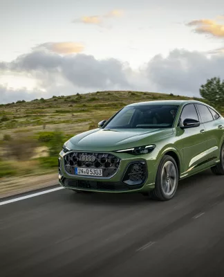 Tampil Beda dengan Kelir District Green, SUV Premium Audi Ini Pilih Gaya Kemewahan Senyap Audi Q5 Sportback