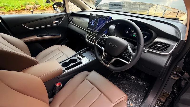 Harga Resmi BYD M6 DM di Indonesia