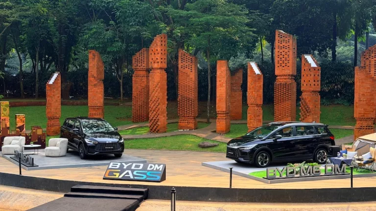 BYD Umumkan Harga Resmi M6 DM, Jadi PHEV Paling Terjangkau di Indonesia