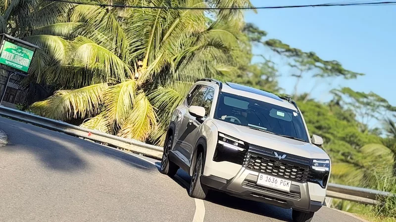 Test Drive Wuling Eksion PHEV