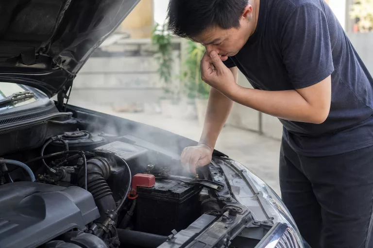 Aki Mobil Sudah Harus Diganti: 10 Tanda yang Sering Diabaikan