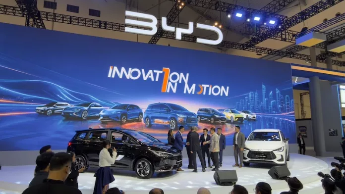 Strategi Ganda BYD di GIIAS 2026, Bawa Pilihan MPV Listrik dan Hybrid Buat Keluarga Indonesia BYD di GIIAS 2026