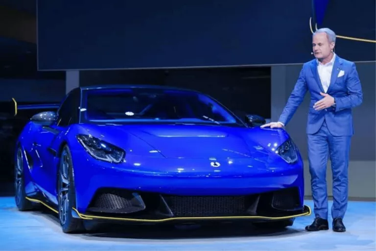 Sudah Mengaspal Di China, Apakah Denza Z Coupe Punya Peluang Tampil Perdana Di GIIAS 2026?