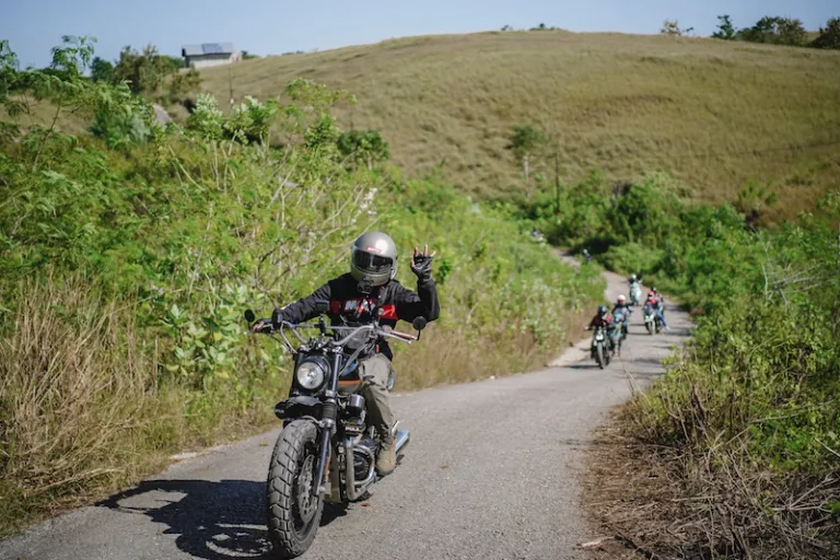 Beli Oli Bisa Touring Gratis? Ikuti Motul Indonesia Program Loyalty ‘Sumba Experience’ Sekarang!