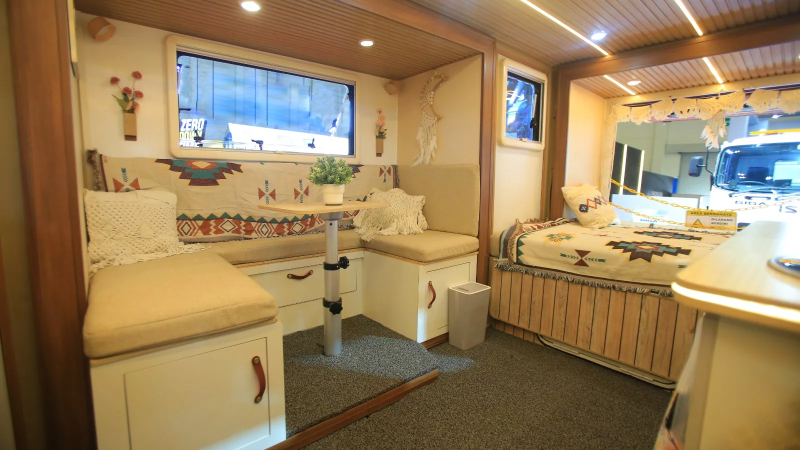 Isuzu ELF NLR Campervan