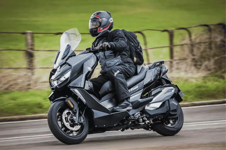 Daftar Fitur Canggih Motor Matik Mewah BMW C 400 GT, Cek Kelebihannya!