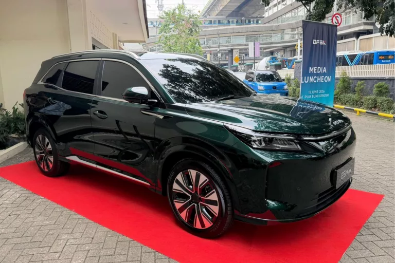 Telah Mengaspal Di Berbagai Negara, Apakah SUV Plug-In Hybrid DFSK E5 Punya Kesempatan Hadir Di GIIAS 2026?