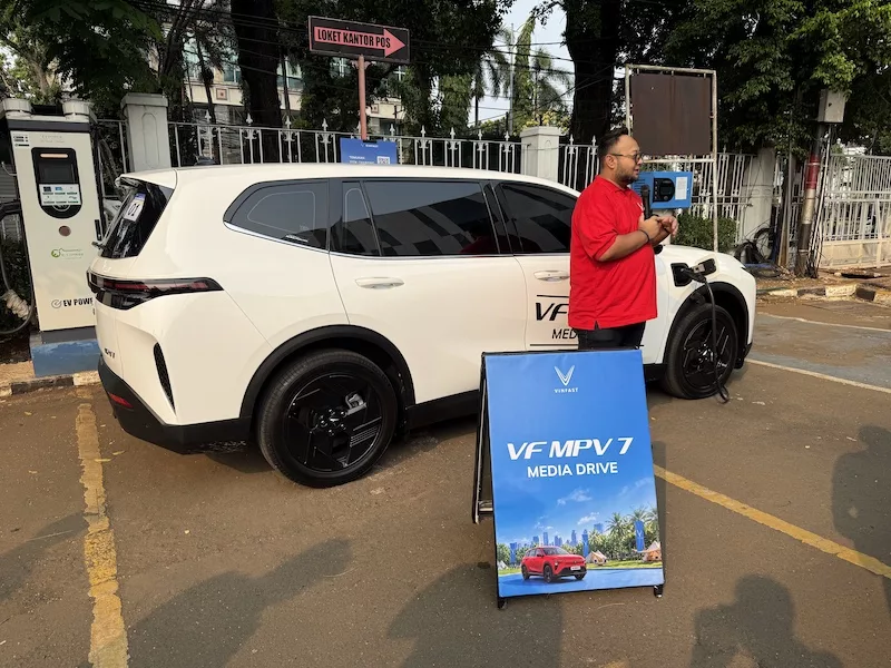 Review VinFast VF MPV 7