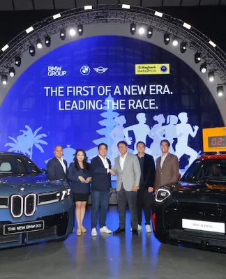 BMW Group Indonesia Turunkan 22 Mobil Mewah di Maybank Marathon 2026, Ada New BMW iX3 BMW Group Indonesia Maybank Marathon 2026