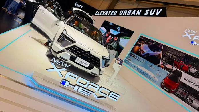 Tak Harus Sepenuhnya Listrik! Mitsubishi New Xforce HEV Kasih Jawaban Mengapa Teknologi Hybrid Sangat Relevan untuk Mobilitas Saat Ini Mitsubishi Xforce HEV di GIIAS 2026