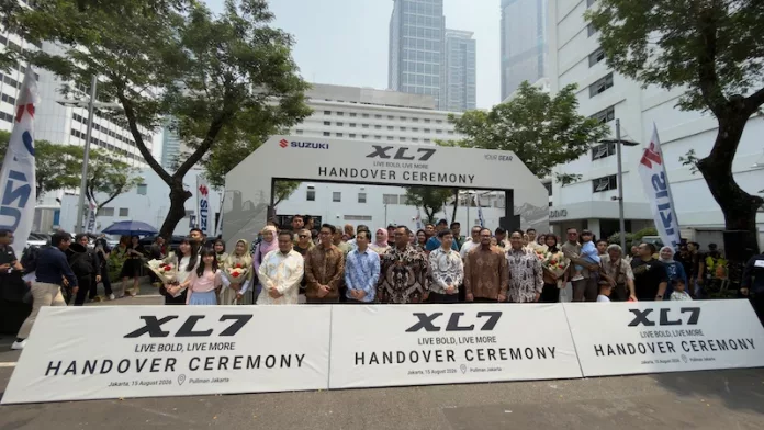 26 Konsumen Resmi Bawa Pulang Suzuki XL7, Ini Testimoni Pemilik Pertamanya! Handover Ceremony Suzuki XL7 dan Testimoi Pemilik Pertama
