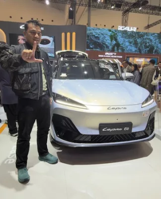 Rahasia Kenyamanan LEPAS E4 EV, Mobil Listrik Dengan Bagasi Luas dan Isi Daya Kilat! LEX Platform LEPAS E4 EV
