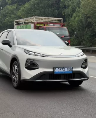Test Drive Changan NEVO Q05