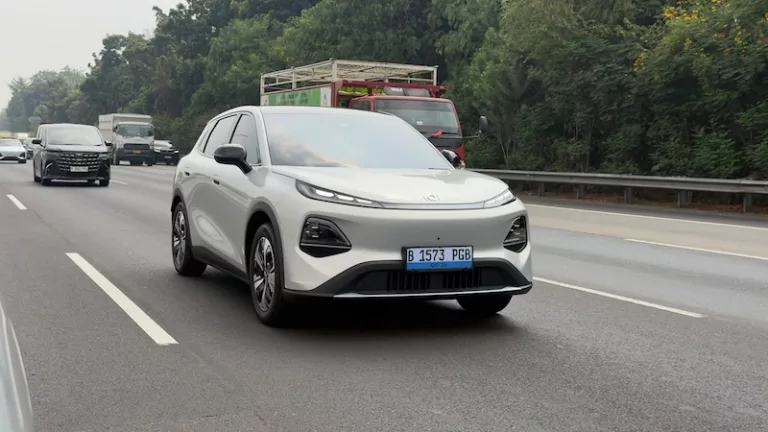 Test Drive Changan NEVO Q05: Paket Lengkap EV Berbanderol Rp359 Juta!