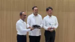 Layanan Makin Mewah! Toyota dan Garuda Airlines Umumkan Kolaborasi Layanan Antar Jemput Gratis Toyota x Garuda Airlines Umumkan Kerjasama di GIIAS 2026