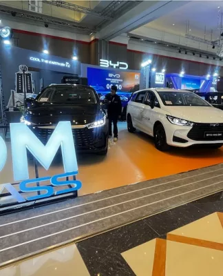 Pabrik Subang Resmi Beroperasi, BYD Bawa Pasukan Mobil Listrik Keluarga ke GIIAS Bandung 2026 BYD di GIIAS 2026