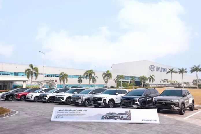 Hyundai Academy Course Generasi 4 Siap Gembleng Puluhan Anak SMK Bekasi Langsung Jago Otomotif Hyundai Academy Course Generasi 4
