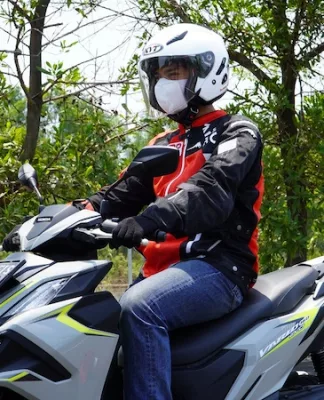 Awas Kelilipan dan Mesin Jebol! Ini Trik Jitu Berkendara Saat Hujan Abu Vulkanik Tips Berkendaraa Saat Hujan Abu Vulkanik