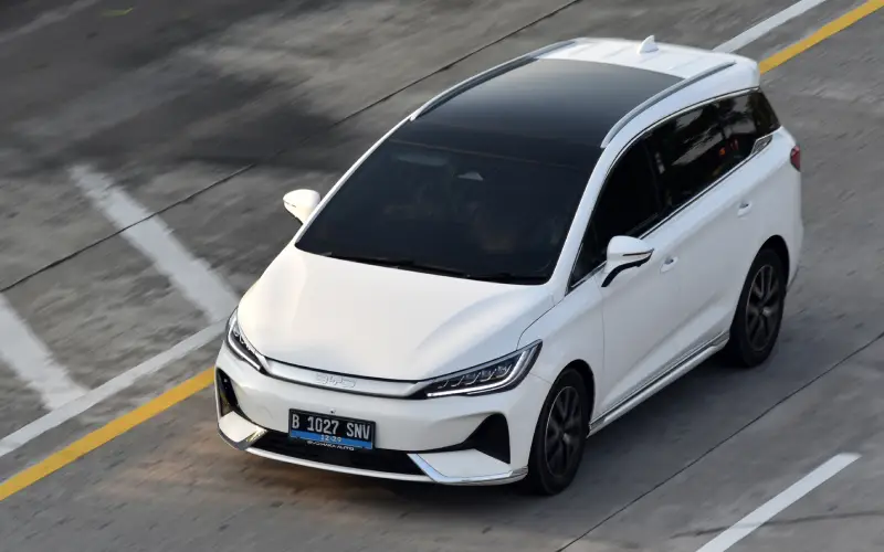 byd m6