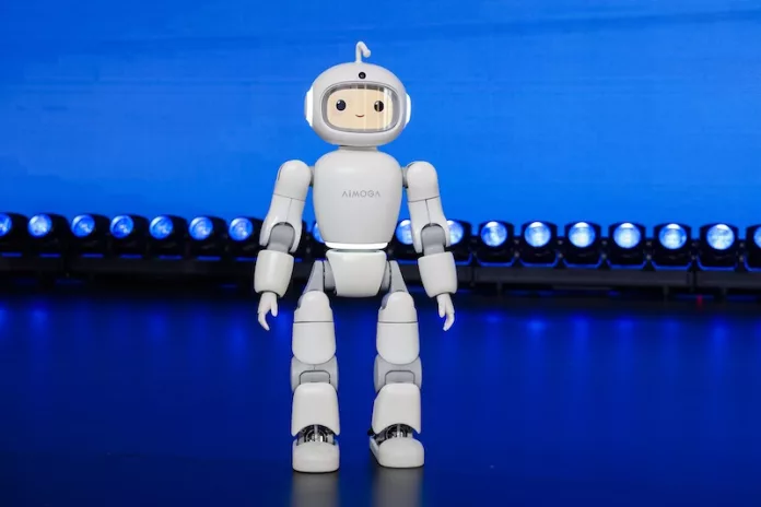 Kenalan dengan Robot Mobo AiMOGA, Asisten Keluarga Berotak Cerdas dari Grup Chery Debut Global Robot Mobo AiMOGA
