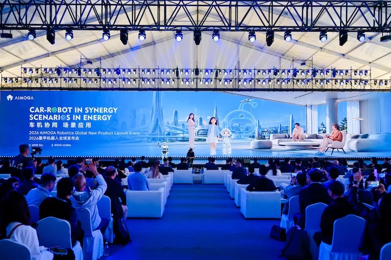 Debut Global Robot Mobo AiMOGA