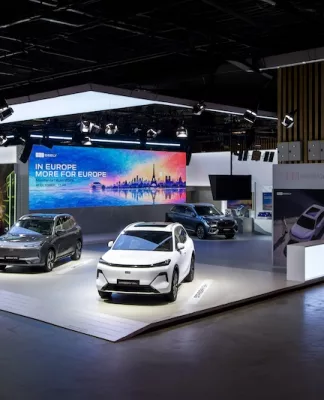 Bawa Tiga Merek Terbaik, Geely Group Hadir di Paris Motor Show 2026 Geely Group Hadir di Paris Motor Show 2026