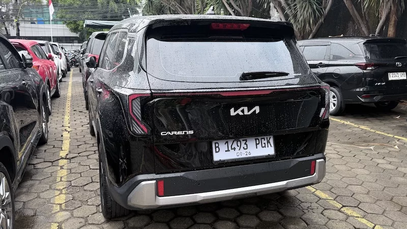 Review Kia Carens