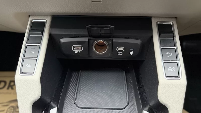 Review Kia Carens